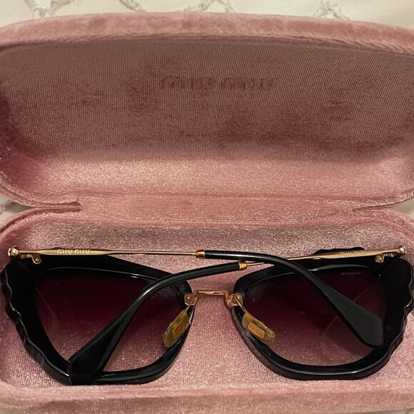 Miu Miu Cat-Eye Gradient sunglasses with glitter details - Picture 3 of 7